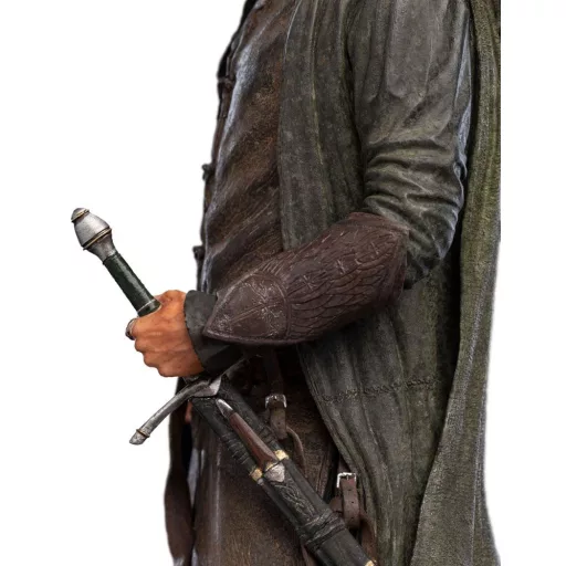 The Lord of the Rings Szobor 1/6 Aragorn, Hunter of the Plains (Classic Series) 32 cm