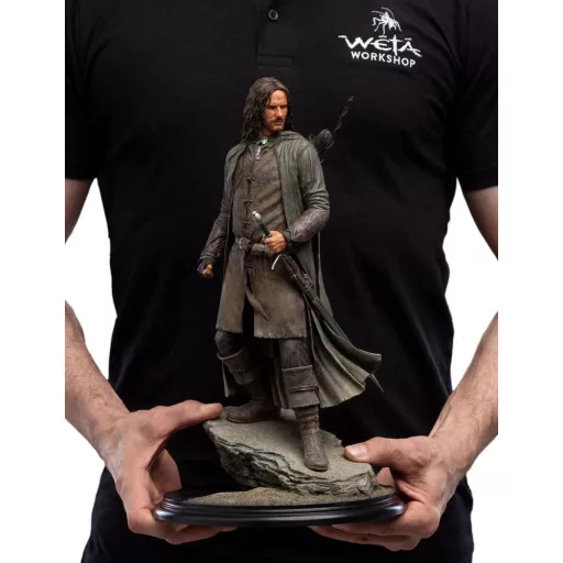 The Lord of the Rings Szobor 1/6 Aragorn, Hunter of the Plains (Classic Series) 32 cm