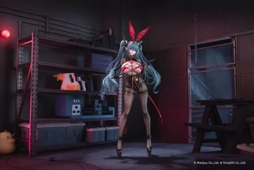 Azur Lane PVC Statue 1/6 Regensburg The Dark Dragon's Dungeon Ver. 33 cm
