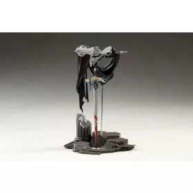 Reverse: 1999 Limepie Series PVC Statue Knight 17 cm