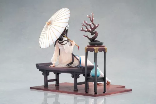 Azur Lane PVC Figure 1/7 Yat Sen Paragon of Celestial Grace Ver. 22 cm