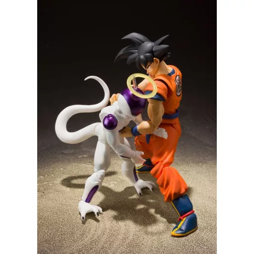 Dragon Ball Z S.H. Figuarts Figura Son Goku (A Saiyan Raised On Earth) 14 cm