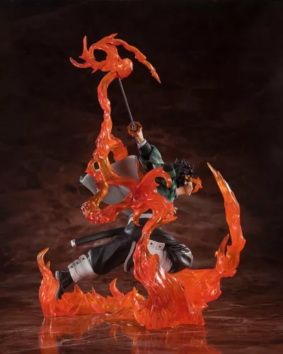Demon Slayer: Kimetsu no Yaiba FiguartsZERO PVC Szobor Kamado Tanjiro (Kyojuro Rengoku's Sword Guard Ver.) 19 cm