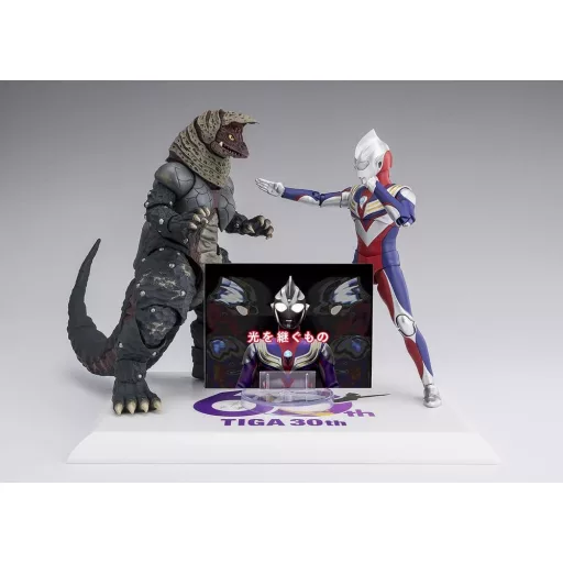 Ultraman Series S.H.Figuarts Shinkocchou Seihou Action Figure Golza 30th Anniversary Edition 15 cm