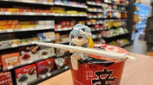 Goddess of Victory: Nikke Cup Noodle Holder PVC Statue Modernia 8 cm