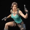 Tomb Raider PVC Szobor Lara Croft 24 cm