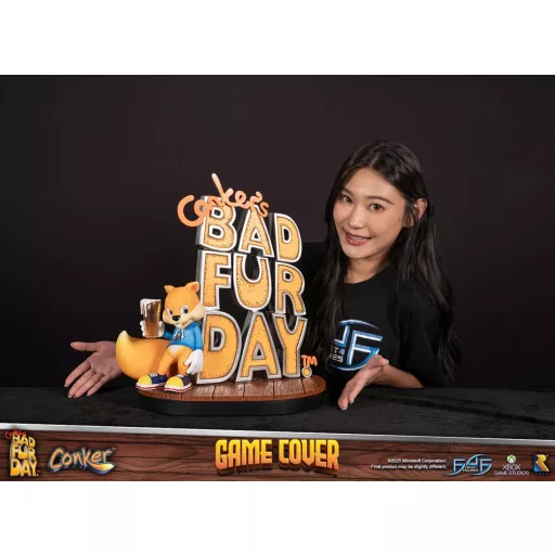 Conker's Bad Fur Day Statue Game Cover Exclusive Edition 45 cm