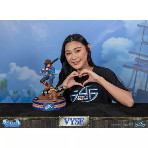 Skies of Arcadia Statue Vyse Standard Edition 31 cm