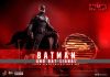 The Batman Movie Masterpiece Action Figure 1/6 Batman with Bat-Signal 31 cm