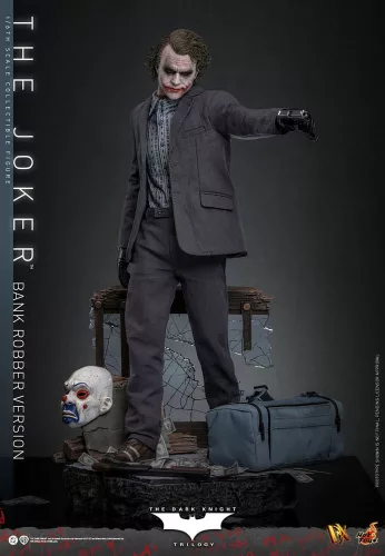 The Dark Knight DX Action Figure 1/6 The Joker (Bank Robber Version) 30 cm