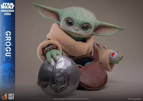 Star Wars: The Mandalorian & Grogu Life-Size Figure Grogu 38 cm