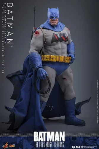 Batman: The Dark Knight Returns Comic Masterpiece Action Figure 1/6 Batman (Battle Damaged Version) 32 cm