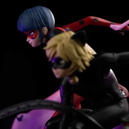 Miraculous Deluxe Art Scale Statue 1/10 Lady Bug and Cat Noir Signed Edition 23 cm
