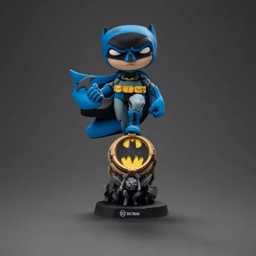 Batman Mini Co. PVC Figura Batman on Bat-Signal (Blue Variant) 15 cm