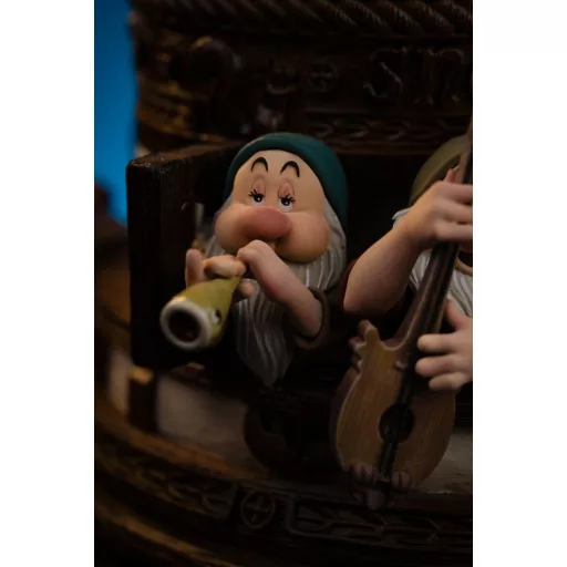 Snow White and the Seven Dwarves Art Scale Szobor 1/10 Snow White and Dopey Deluxe Edition 21 cm