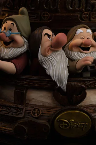 Snow White and the Seven Dwarves Art Scale Szobor 1/10 Snow White and Dopey Deluxe Edition 21 cm