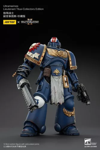 Warhammer 40,000: Space Marine 2 Figura Ultramarines Lieutenant Titus Collectors Edition 13 cm
