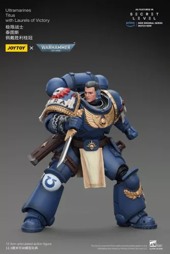 Warhammer 40,000 Action Figure Ultramarines Titus with Laurels of Victory 13 cm