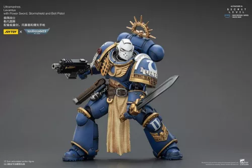 Warhammer 40,000 Action Figure Ultramarines Levantus with Power Sword, Stormshield and Bolt Pistol 13 cm