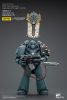 Warhammer The Horus Heresy Figura 1/18 Sons of Horus MKVI Tactical Squad Legionary with Legion Vexilla 12 cm