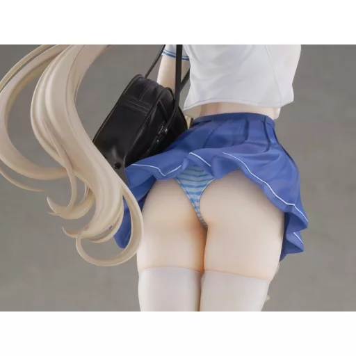 KoiKoi Sakura PVC Figure 1/6 Momoko Uniform Ver. 27 cm