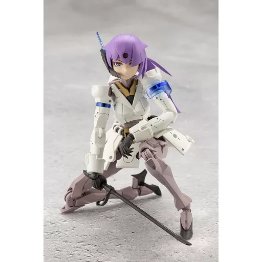 Megalomaria Unlimited Universe Plastic Model Kit Vanguard Leader 16 cm