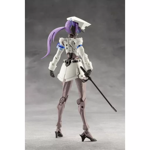 Megalomaria Unlimited Universe Plastic Model Kit Vanguard Leader 16 cm