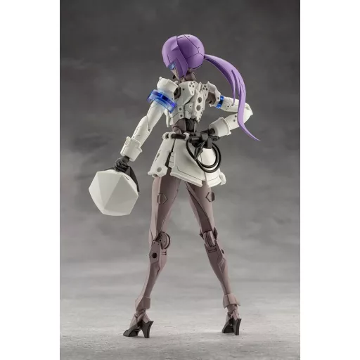 Megalomaria Unlimited Universe Plastic Model Kit Vanguard Leader 16 cm