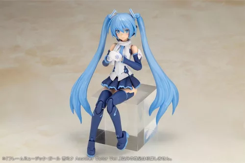Frame Arms Girl x Hatsune Miku Plastic Model Kit Frame Music Girl Snow Miku Another Color Ver. 15 cm
