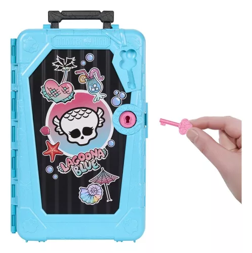 Monster High Skulltimate Secrets Doll Destination: Gore-geous Oasis - Lagoona Blue