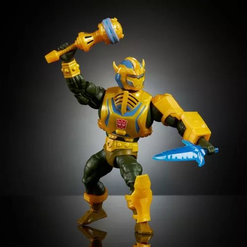 Masters of the Universe x Transformers Action Figure Bumblebee Armor Man-At-Arms heo European Exclusive 14 cm