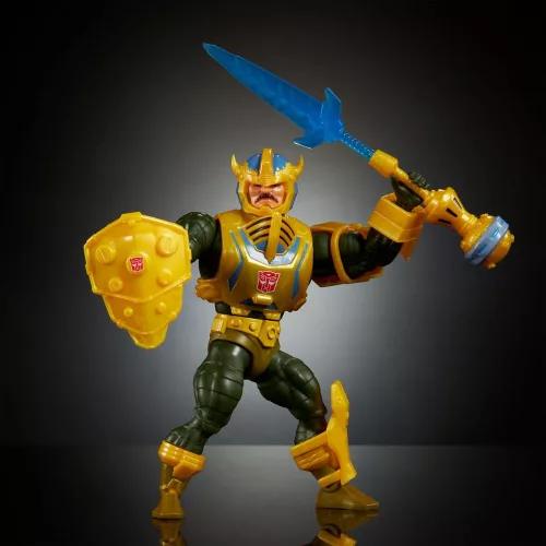 Masters of the Universe x Transformers Action Figure Bumblebee Armor Man-At-Arms heo European Exclusive 14 cm