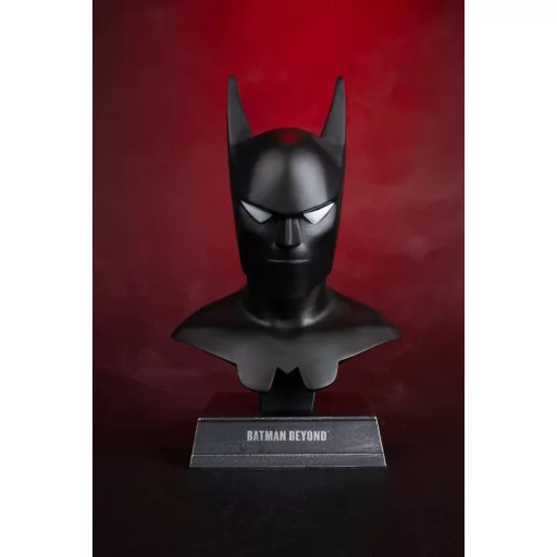 DC Direct Prop Replica 1/3 Batman Cowl (Batman Beyond Animated) 18 cm