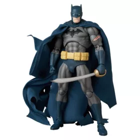   DC Comics MAFEX Action Figure Batman Damage Ver. (Batman: Hush Ver.) 16 cm