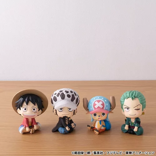 One Piece Look Up PVC Statue Trafalgar Law 11 cm