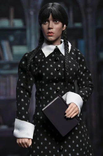 Wednesday Action Figure Wednesday (Classic Dress) 20 cm