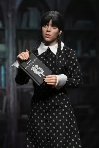 Wednesday Action Figure Wednesday (Classic Dress) 20 cm