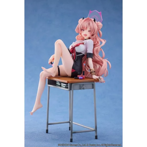 Blue Archive PVC Figure 1/7 Kirara Memorial Lobby Ver. 27 cm