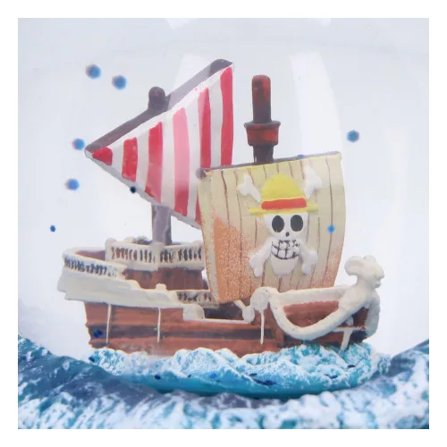 One Piece Snow Globe Going Merry 17 cm