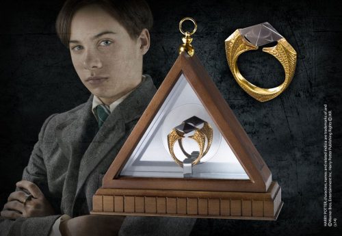 Harry Potter Replica 1/1 Lord Voldemort's Horcrux Ring (gold-plated)