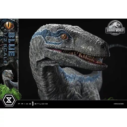 Jurassic World: Fallen Kingdom (Film) Legacy Museum Collection Statue 1/2 Blue 88 cm