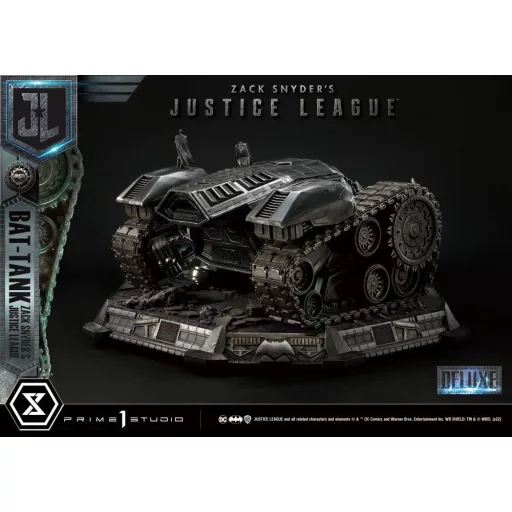Zack Snyder's Justice League Museum Masterline Diorama Bat-Tank Deluxe Version 36 cm