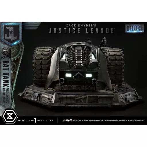 Zack Snyder's Justice League Museum Masterline Diorama Bat-Tank Deluxe Version 36 cm