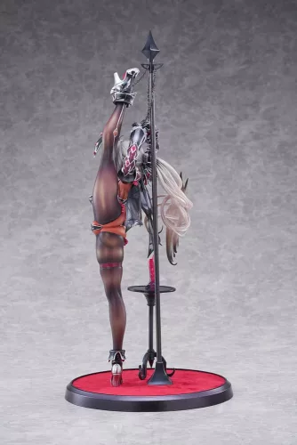 Original Character PVC Statue 1/6 Prisoner Knight Zephilia Tan Ver. 38 cm