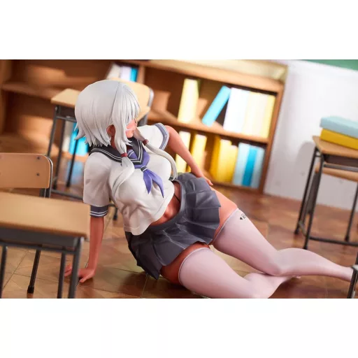 World Where the Thickness of a Girl's Thighs is Equal to Her Social Status Statue 1/5 Raura Aiza 14 cm