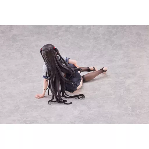 World Where the Thickness of a Girl's Thighs is Equal to Her Social Status Statue 1/5 Iroha Shishikura 14 cm