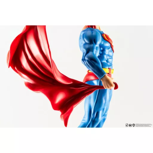 Superman PX PVC Statue 1/8 Superman Classic Version 30 cm