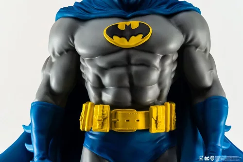 Batman PX PVC Szobor 1/8 Batman Classic Version 27 cm