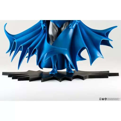 Batman PX PVC Szobor 1/8 Batman Classic Version 27 cm