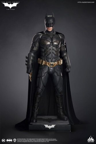 The Dark Knight Life-Size Statue Batman Premium Edition 207 cm